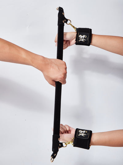 Restraint Set - CUCUPIE